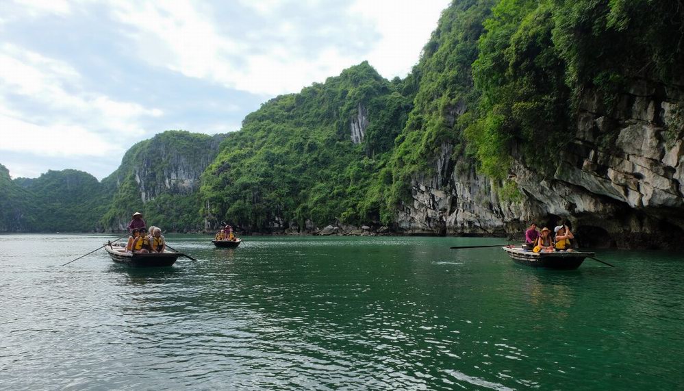 Sustainable tourism in Bai Tu Long: Balancing growth and conservation